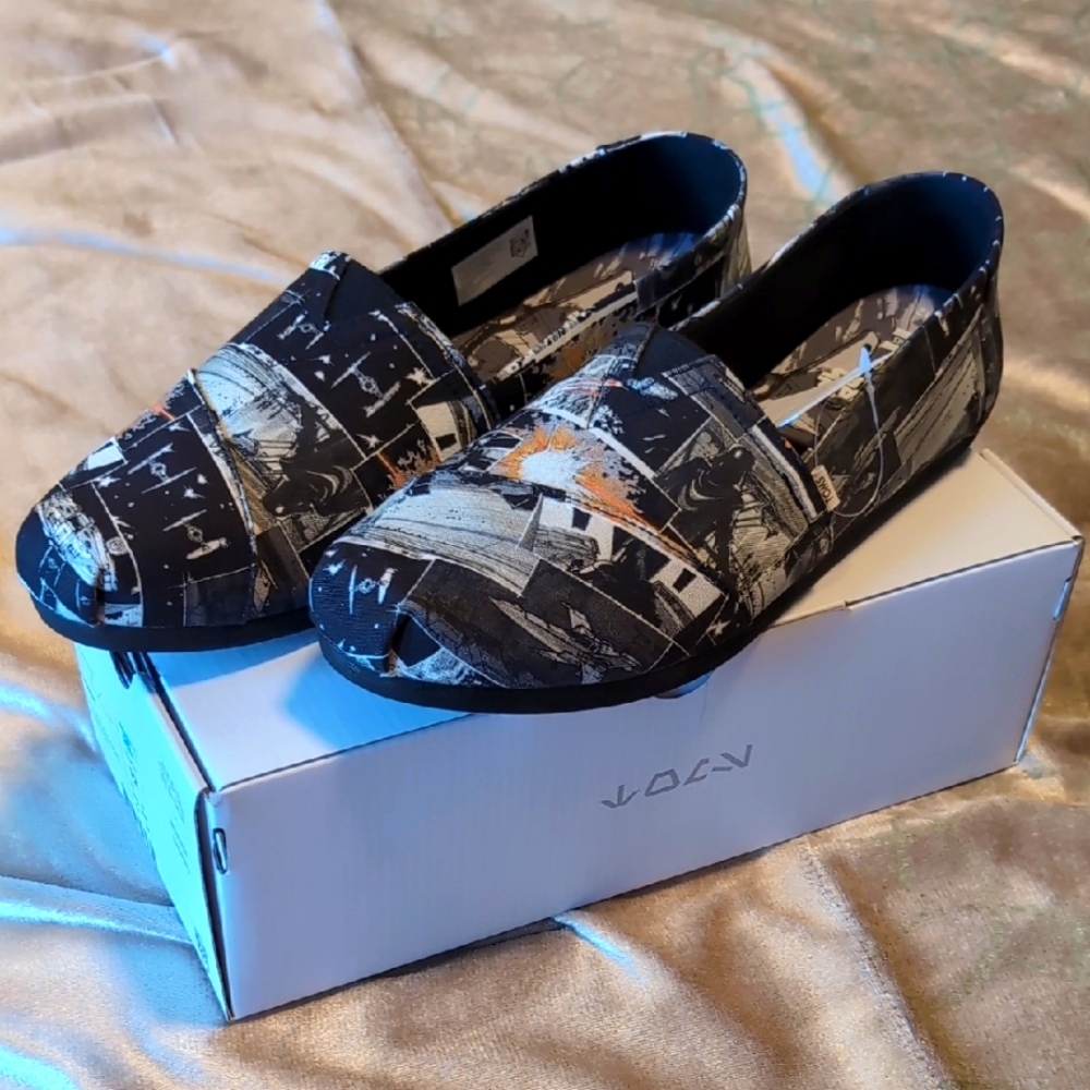 TOMS x Star Wars Women's Canvas Slip-on